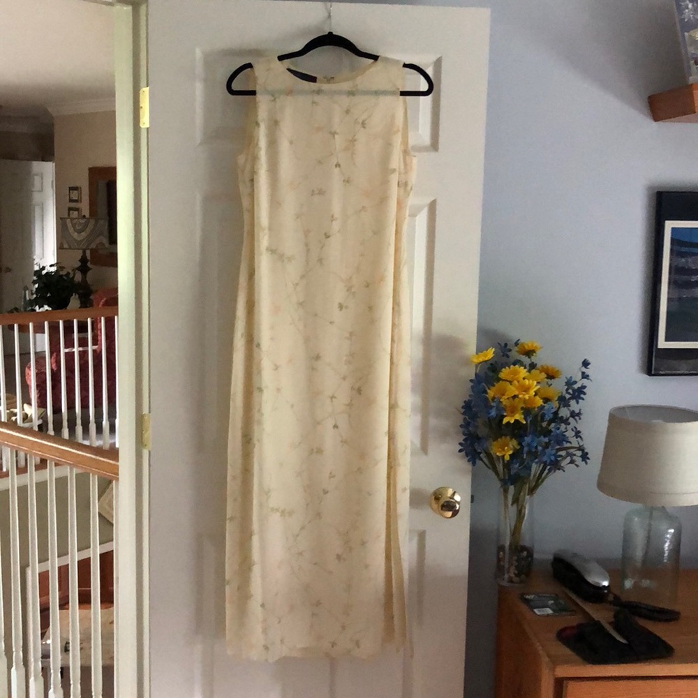 Chelsea Campbell tea length chiffon dress